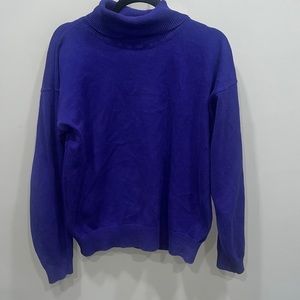 Neveda ski  fashion sweater size large